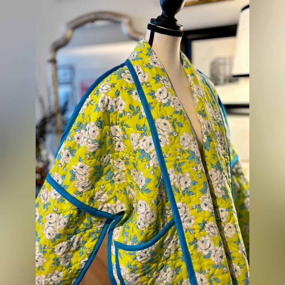๐งต HANDMADE (by me!) Floral Quilt Coat Jacket with Blue Trim M-XL - Picture 7 of 15